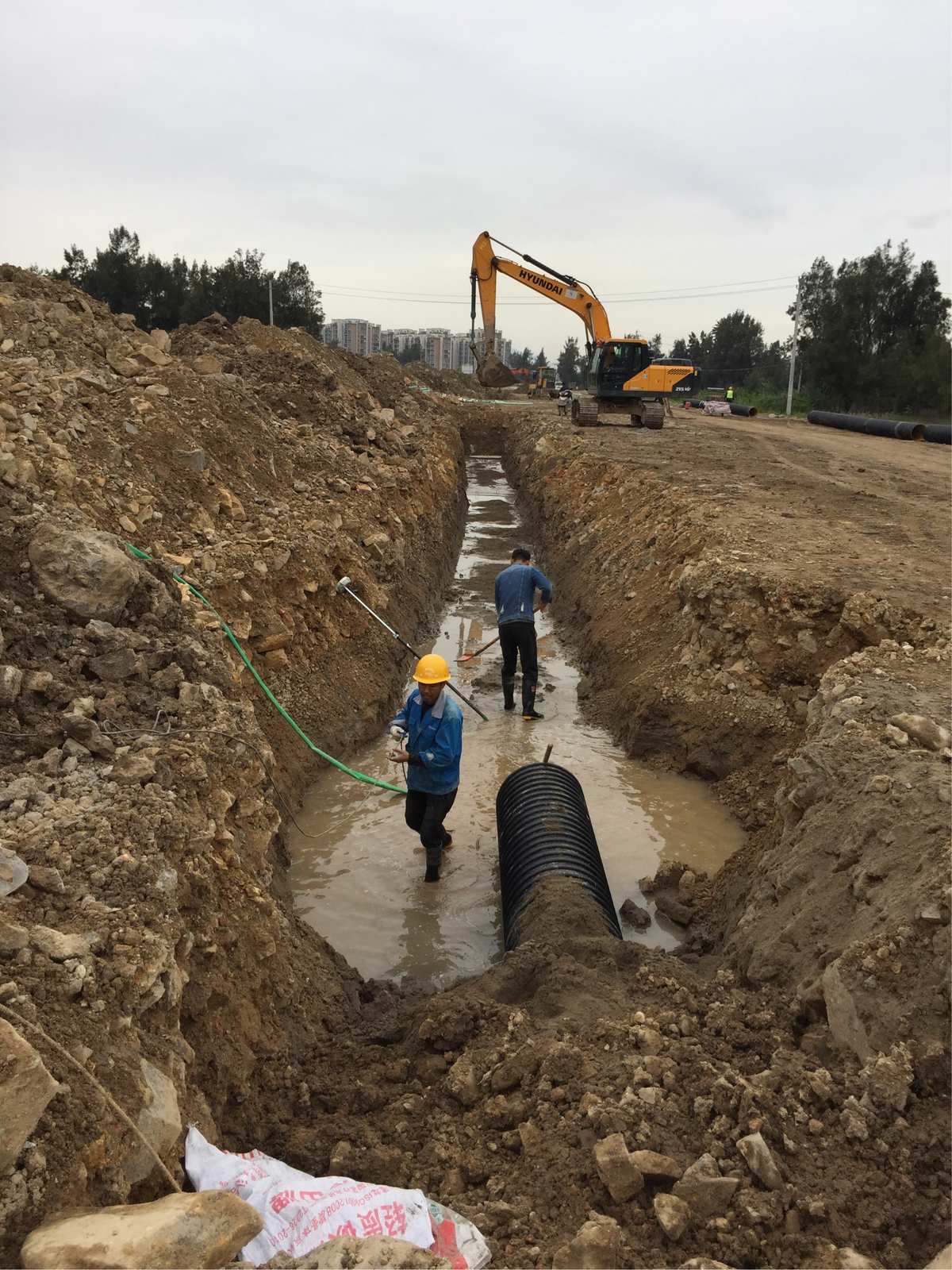 温州市瓯江口新区灵昆街道"六路一河"市政工程第2施工合同段工程施工